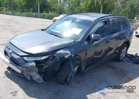 2022 Toyota Rav4 Xle z USA, uszkodzony, nr VIN 2T3W1RFV5NW202544